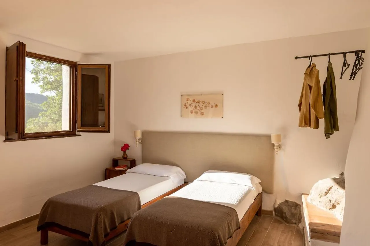 Cinigiano Bed And Breakfast Le Pianore בית חווה